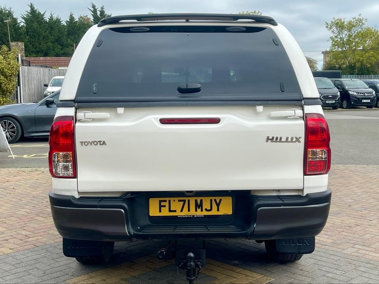 Toyota Hilux D-4D 150 ACTIVE 4WD SINGLE CAB WITH TRUCKMAN TOP