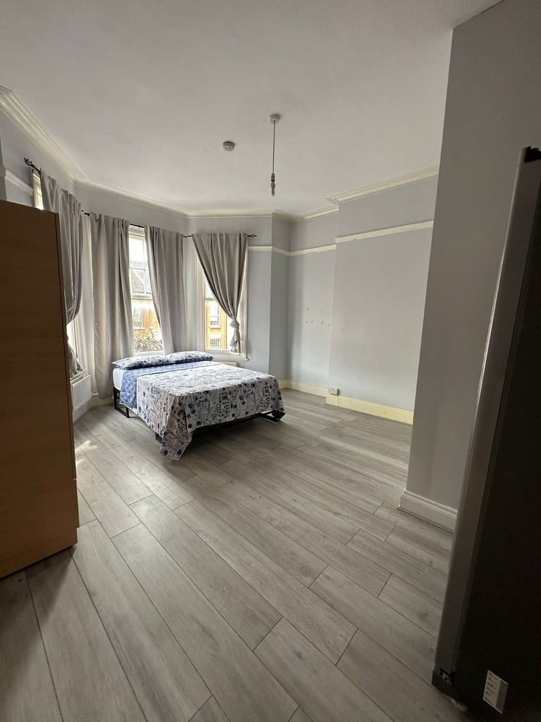 DOUBLE ROOM AVAILABLE NOW Forburg road N16- 6 minutes from station