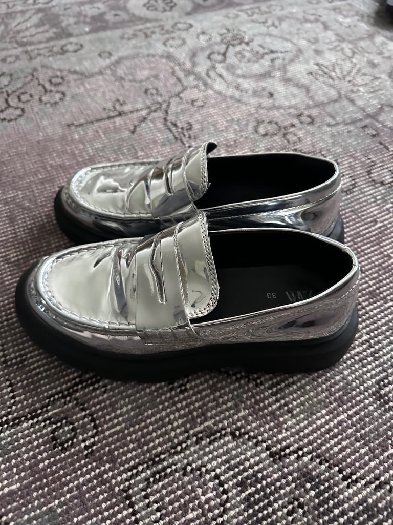 Zara girls silver loafers EU33