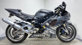 YAMAHA YZF R1 1999 20K SUPERSPORTS 1000CC TRACK BIKE PROJECT SPARES OR REPAIR