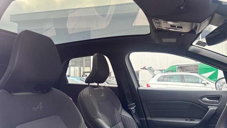 2025 Renault Symbioz 1.6 E-Tech FHEV 145 Iconic Esprit Alpine 5dr Auto Hybrid Estate Estate Hybri...