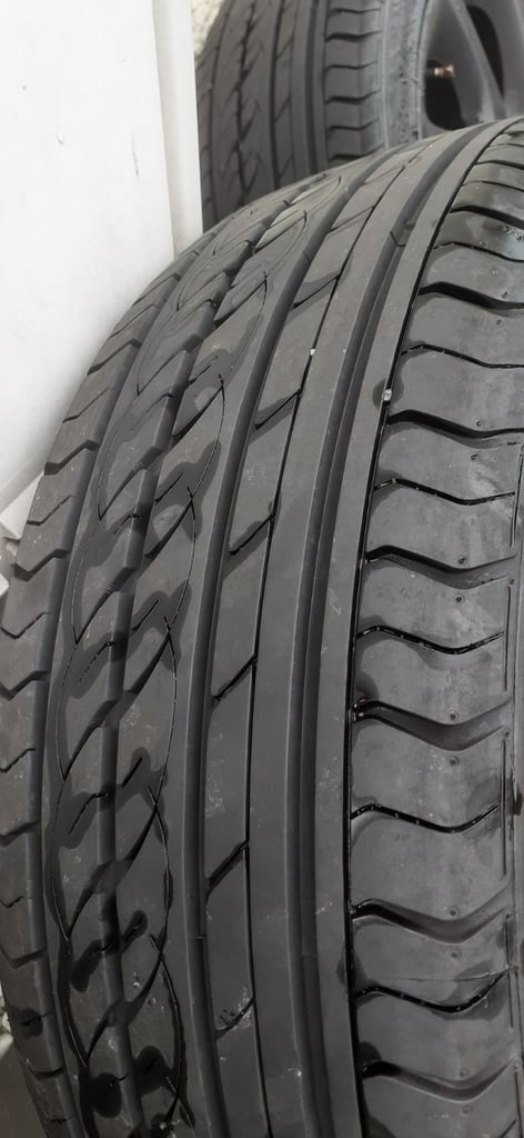 Alloy wheels 