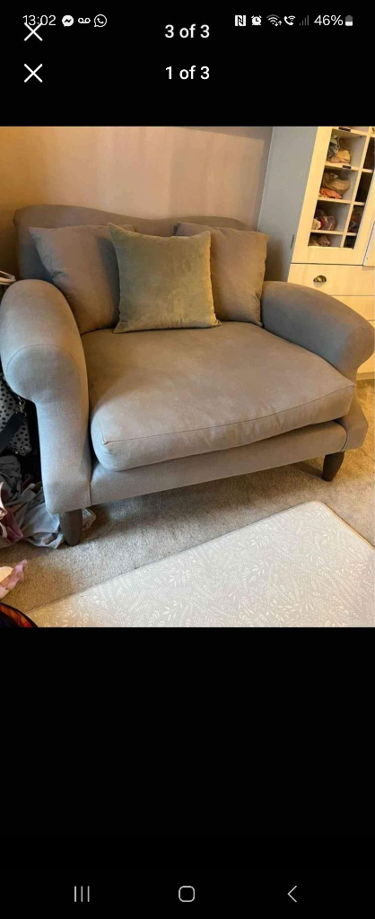 Loaf crumpet love seat RRP 1835