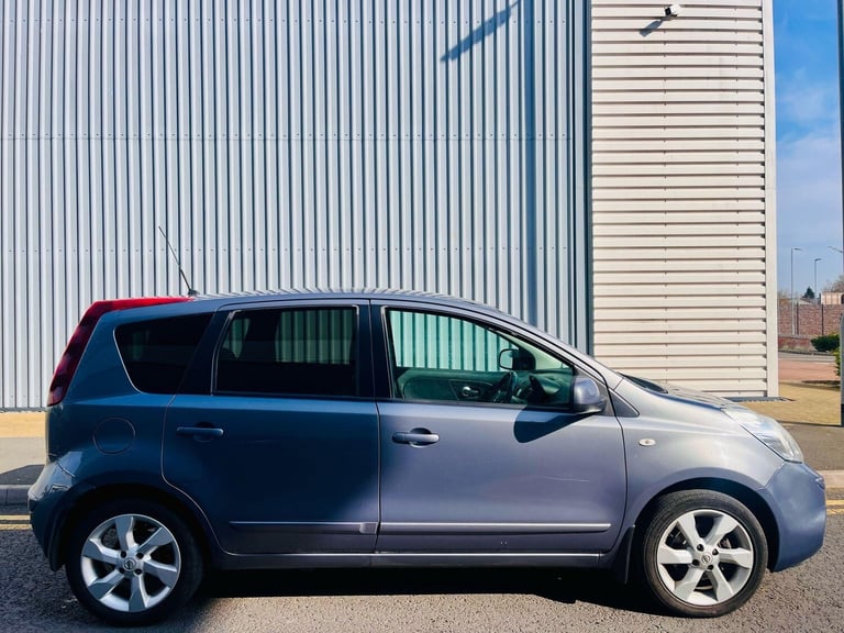 2010 Nissan Note 1.6 16V Tekna Auto Euro 4 5dr MPV Petrol Automatic