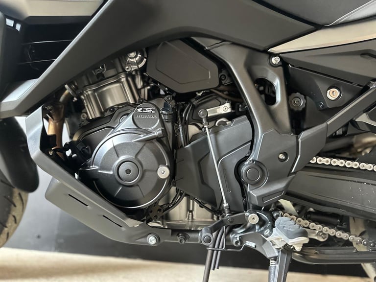 STUNNING LOW MILEAGE 2022/22 HONDA NT1100 MOTORCYCLE 