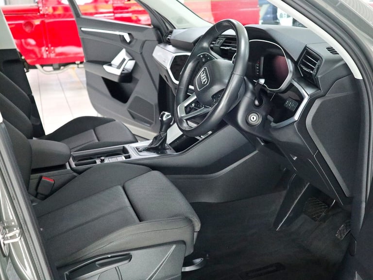 2021 Audi Q3 1.5 Sport 35 Cod TFSI S-tronic 5DR Suv Petrol Suv Petrol Automatic
