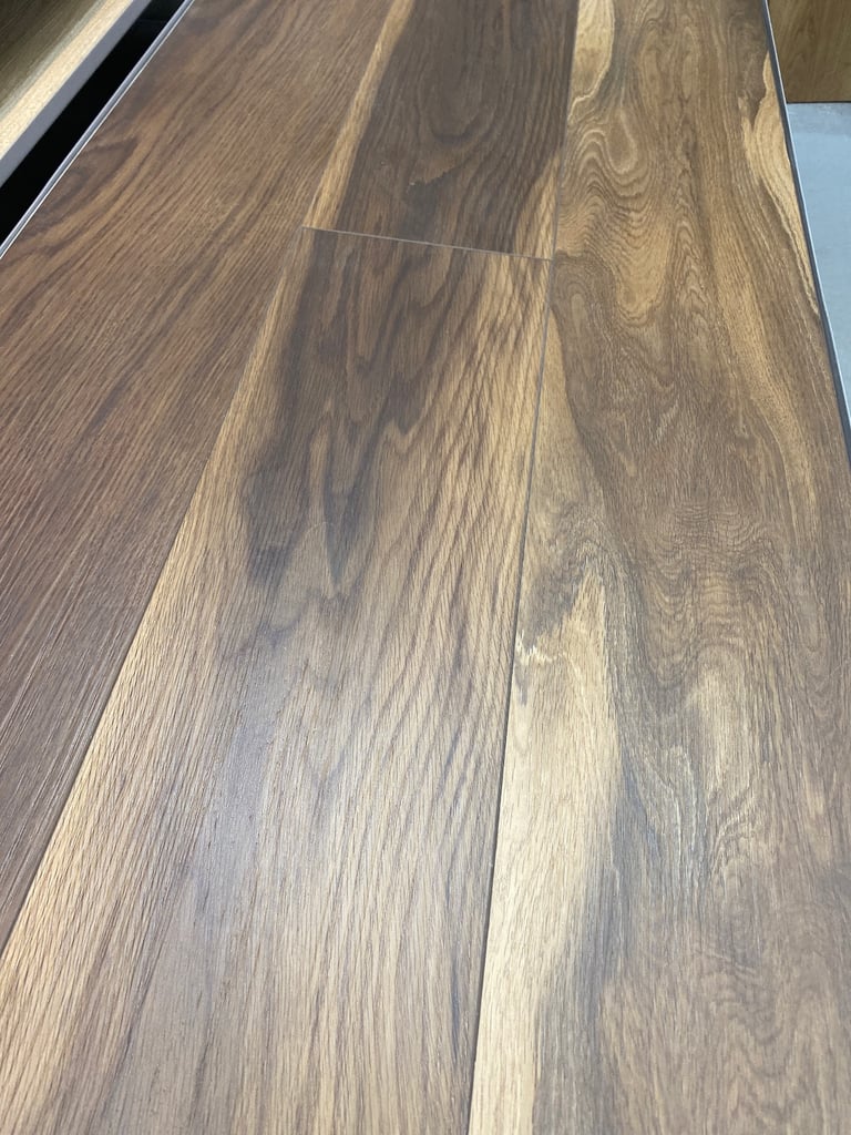 Vinyl click flooring