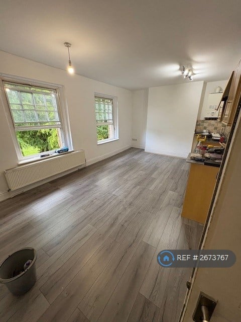 1 bedroom flat in Main Road, Parson Drove, Wisbech, PE13 (1 bed) (#2673767)