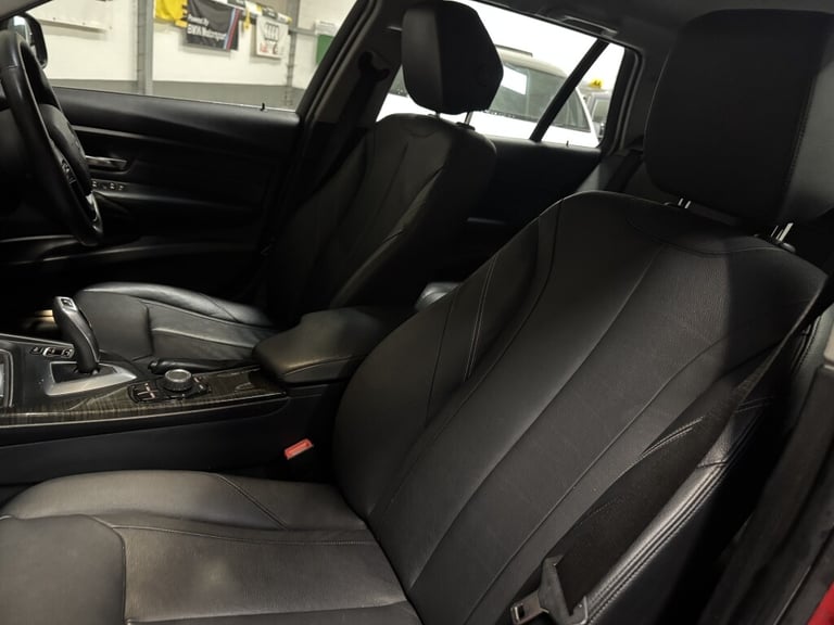 2012 BMW 3 Series 2.0 320D LUXURY TOURING 5DR Automatic Estate Diesel Automatic