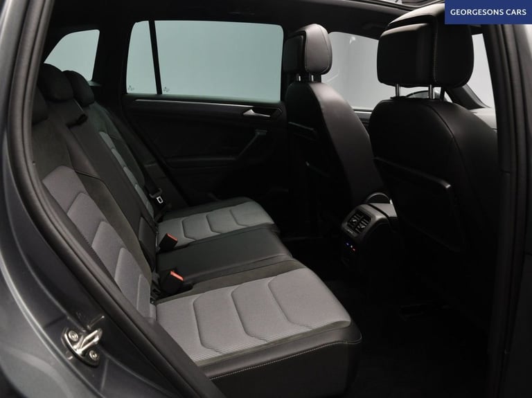 2020 Volkswagen Tiguan 2.0 TSi 230 4Motion SEL 5dr DSG ESTATE PETROL Automatic