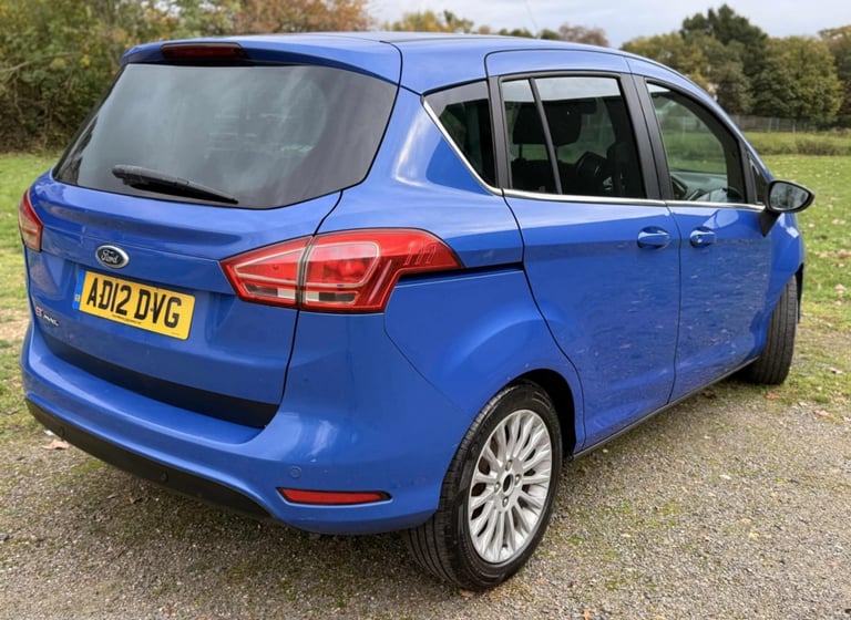 2012 FORD FIESTA B-MAX - 1 YEARS MOT - £20 ANNUAL ROAD TAX