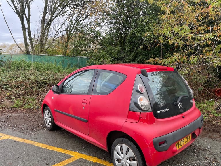 CITROEN C1 1.0 VTR 09 REG RED 3 DOOR MOT JANUARY 26TH 2026 TAX £20 LOW INSURANCE 60+MPG