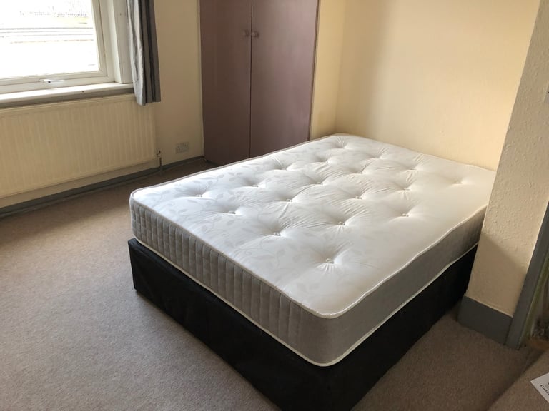 image for studio flats to rent