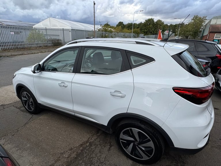 2021 MG MG ZS 72.6kWh Trophy Long Range SUV 5dr Electric Auto (156 ps) HATCHBACK ELECTRIC Automatic