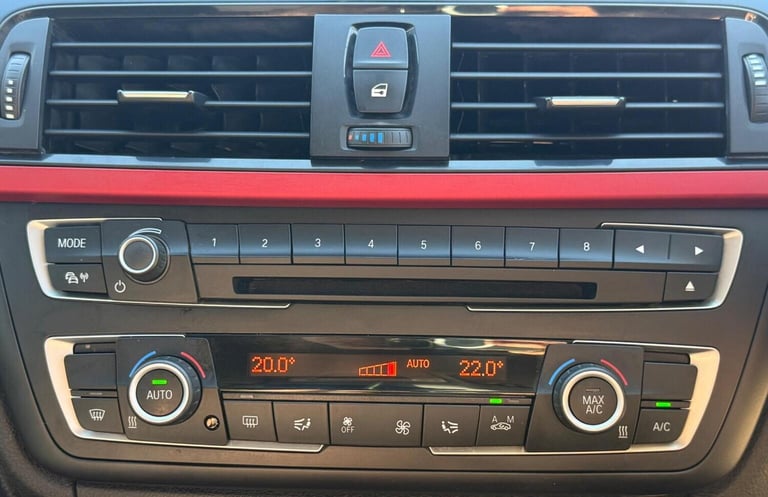 BMW 3 SERIES 2.0 318d Sport Euro 5 (s/s) 4dr 2015