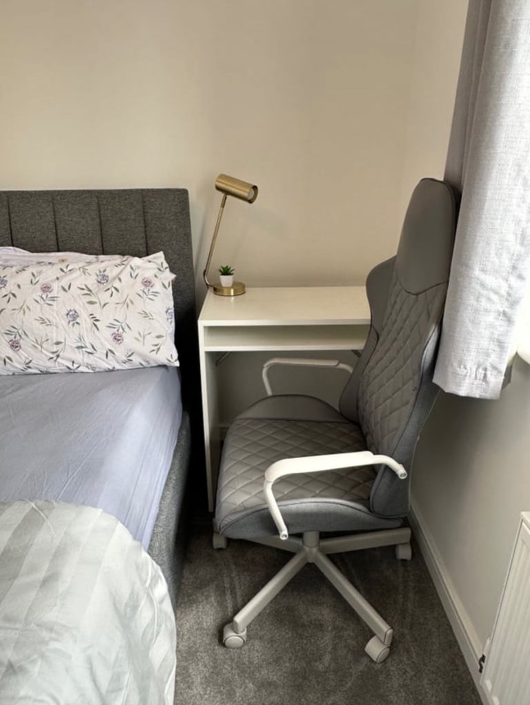 Fully furnished DOUBLE ROOM in Modern Home – Hardwick Hill ✨