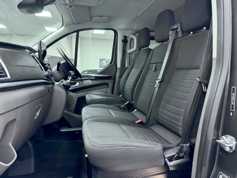 2018 Ford Transit Custom 2.0 300 EcoBlue Limited Crew Van L1 H1 Euro 6 5dr (6 Seat) PANEL VAN Die...