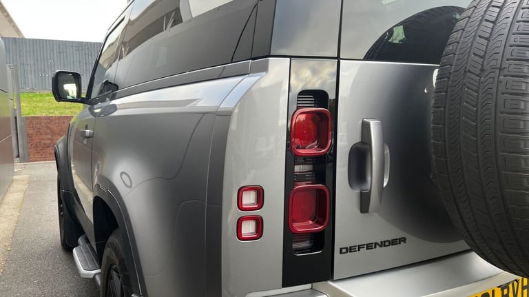 2021 Land Rover Defender Diesel Estate 3.0 D250 S 90 3dr Auto SUV Diesel Automatic