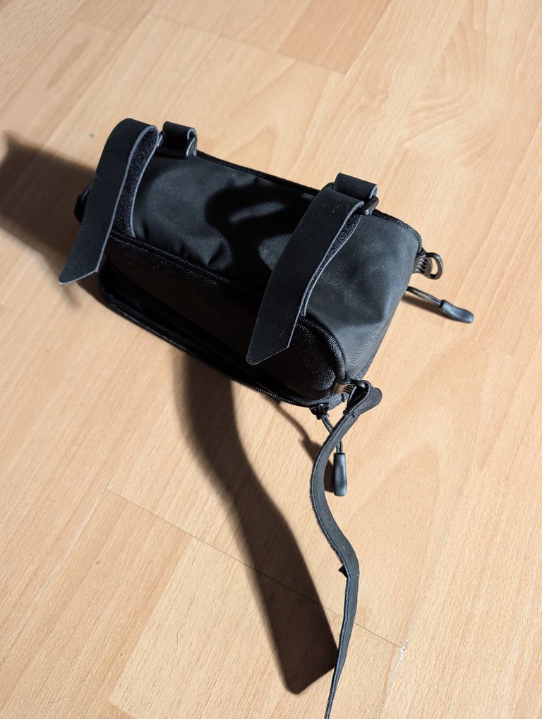 image for Madison Waterproof Bike Phone Mount Top Tube Bag