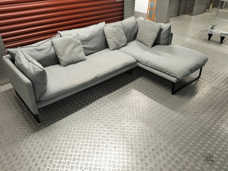 MADE CORNER SOFA DELIVERY AVAILABLE TODAY 