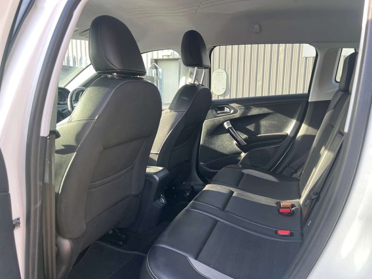 2017 Peugeot 2008 1.6 BlueHDi 120 Allure 5dr HATCHBACK DIESEL Manual