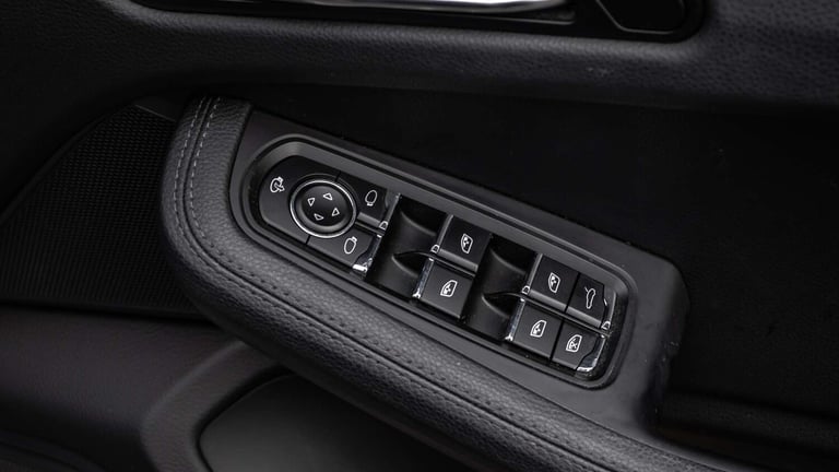  Porsche Macan S S-A SUV Petrol Automatic