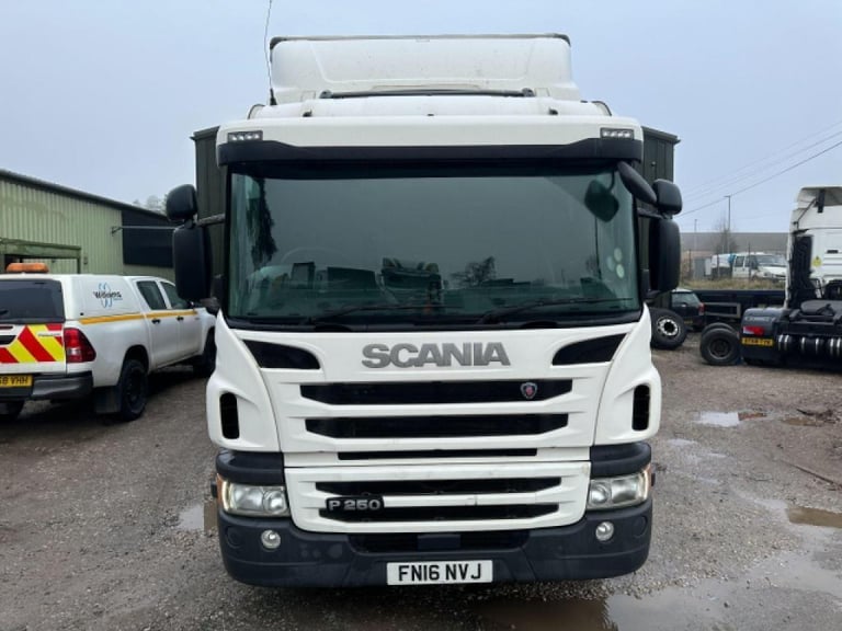 Scania P250 DB 4X2 CURTAIN SIDE WITH TUCKAWAY TAIL LIFT