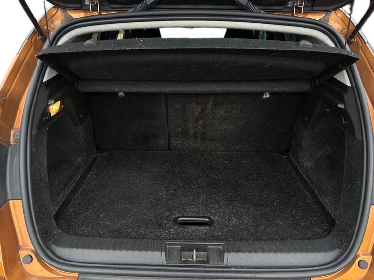 2021 Renault Captur 1.3 TCE 130 Iconic 5dr Hatchback Petrol Manual