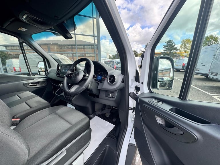 2025 Mercedes-Benz Sprinter 3.5t H2 Pro Van PANEL VAN DIESEL Manual