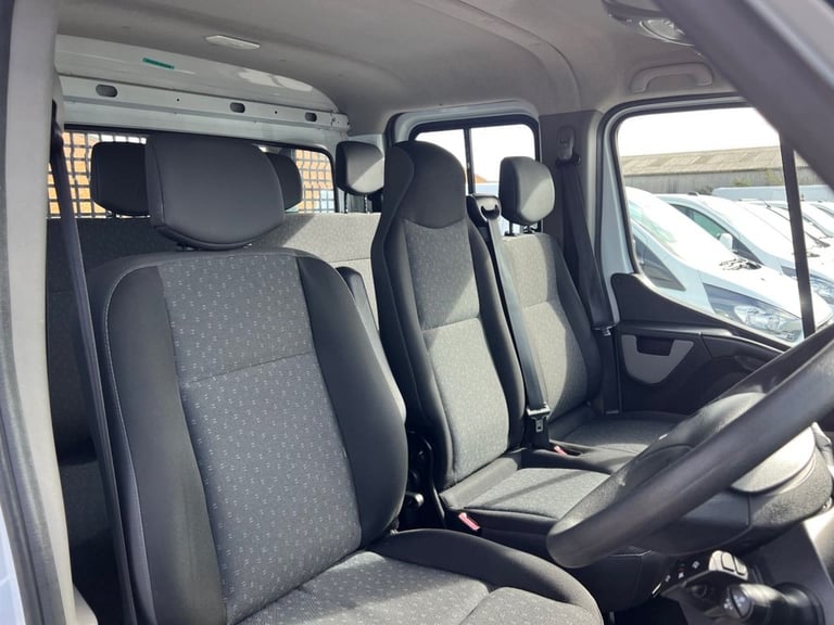 2016 Vauxhall Movano F3500 L3H1 2.3 CDTI CRC DROPSIDE CREWCAB/DROPSIDE Diesel Manual