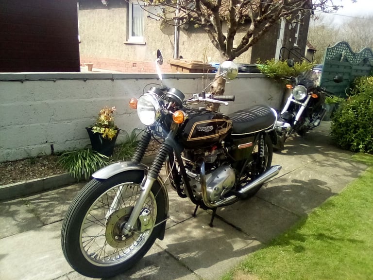 Triumph bonnieville t140v moo