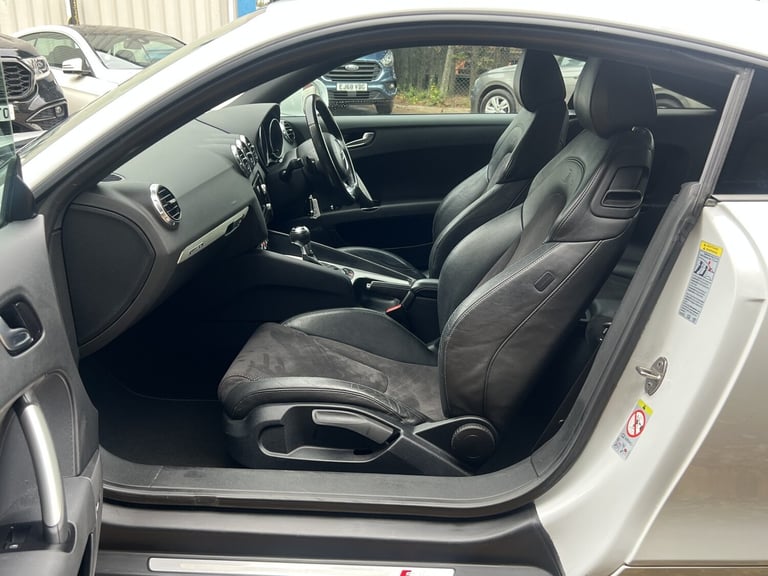 AUDI TT 2.0 TDI Black Edition 2013