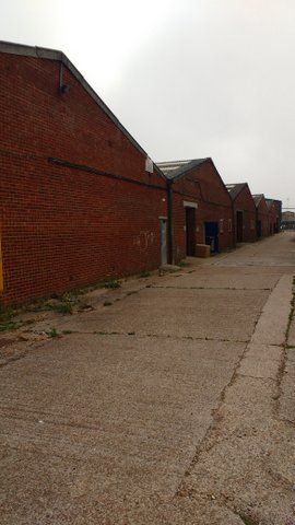 work shop cabinets etc /storage and distribution 