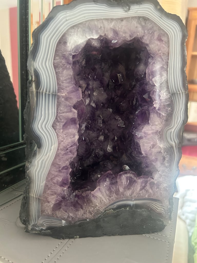 GEODE - Deep Purple Amethyst Geode