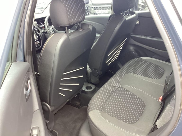  Renault Captur Dynamique Nav TCe 90 Petrol Manual