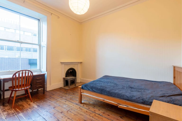 Well presented, 3 bedroom, 1st floor, HMO property in Sciennes – available November