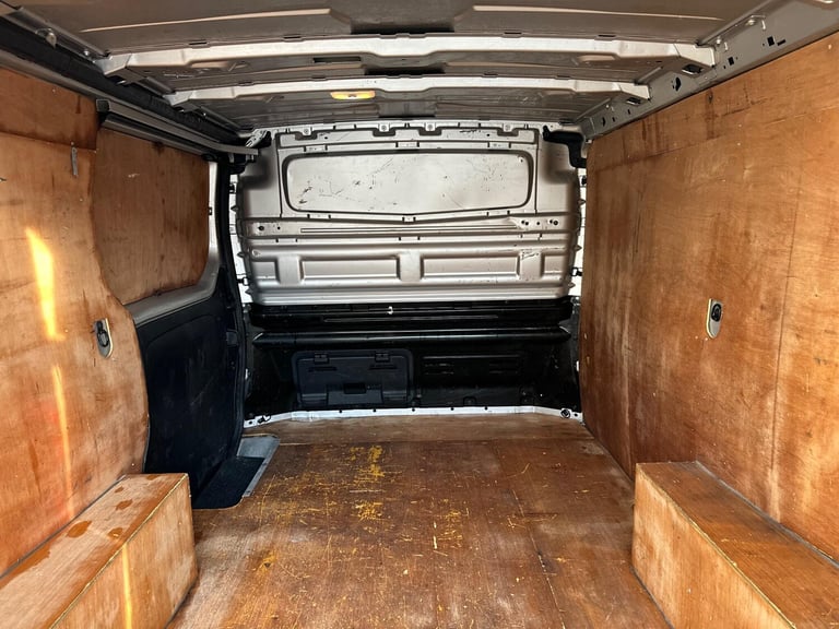 2019 Renault Trafic 1.6 dCi ENERGY 27 Business+ SWB Standard Roof Euro 6 (s/s) 5dr PANEL VAN Dies...