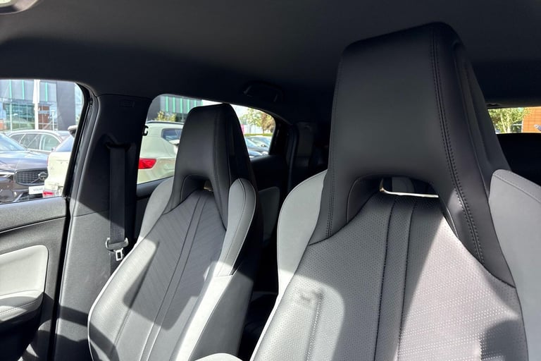 2025 BYD Dolphin 43.2kWh Comfort Hatchback 5dr Electric Auto (154 ps) HATCHBACK Electric Automatic