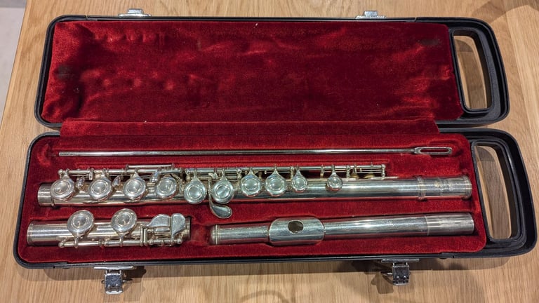 Second-hand Yamaha YFL211S flute