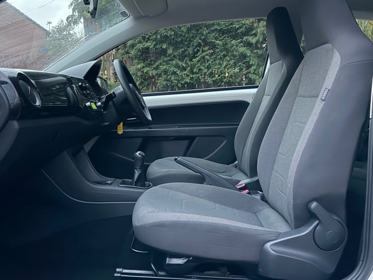 2015 Volkswagen up! 1.0 Move Up 3dr HATCHBACK Petrol Manual