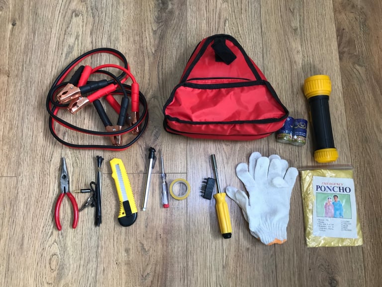 image for New, 15pce Car Breakdown Emergency tool kit