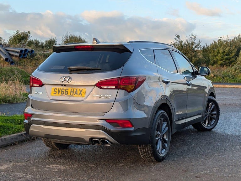2016 Hyundai Santa Fe 2.2 CRDi Blue Drive Premium 4WD Euro 6 (s/s) 5dr ESTATE Diesel Manual