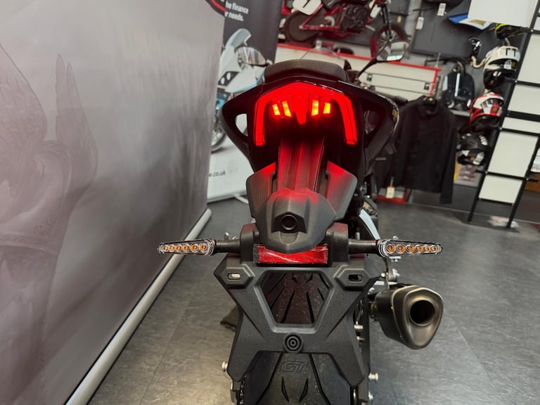 QJ MOTOR SRK 800RR SUPERSPORTS 2025 BRAND NEW 3 COLOURS TOP TECH+SPEC ONLY £6999