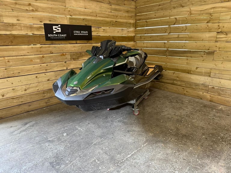 KAWASKAKI ULTRA 310LX 2024 JET SKI BRAND NEW UK MAIN DEALER