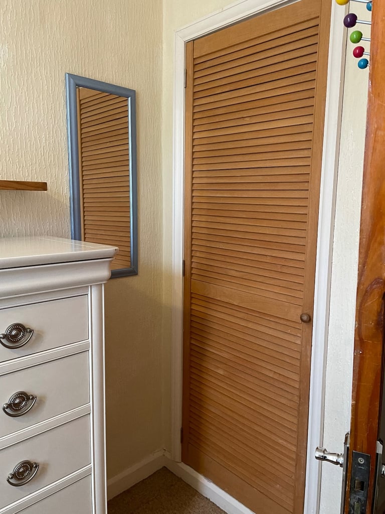 Furnished bedroom to rent