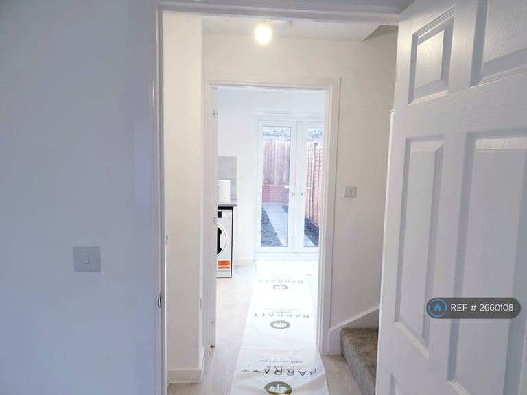 3 bedroom house in Chelmsford Drive, Coventry, CV6 (3 bed) (#2660108)