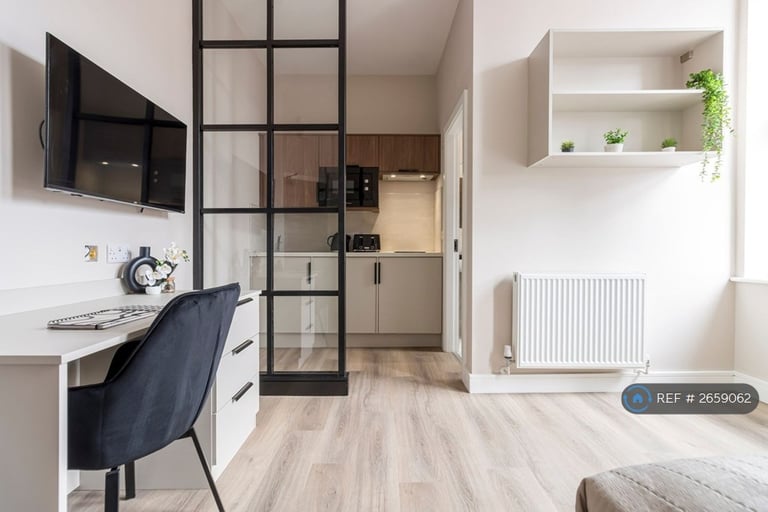 1 bedroom in Church Street, Ormskirk, L39 (#2659062)