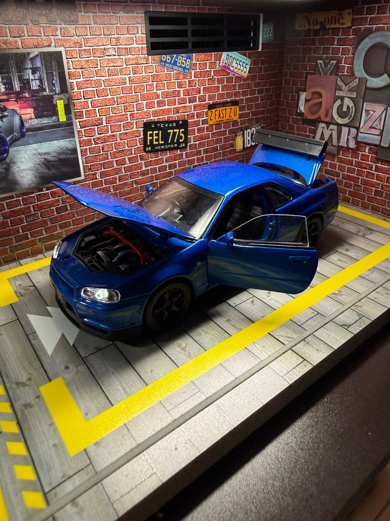 Nissan GTR R34 Skyline 1:32 Diecast Model Toy Car Collectors