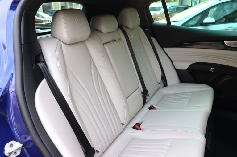 2023 Maserati GRECALE 48V MHEV 330 Modena 5dr Auto ESTATE PETROL Automatic