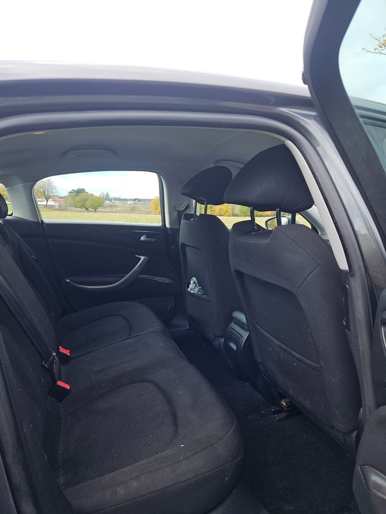 15/ reg citroen C5 1.6 hdi £35 tax sim  mondeo insignia 508 avensis  i40